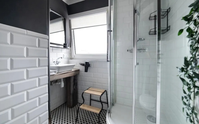 Flatbook - In the Heart of Old Town