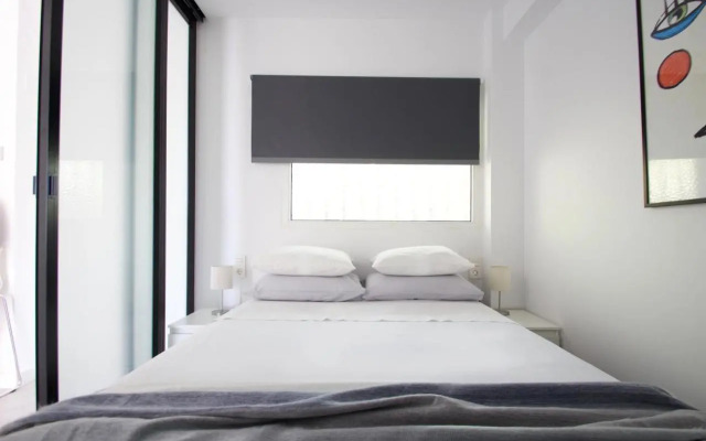 Hip & Cozy 2 room apt