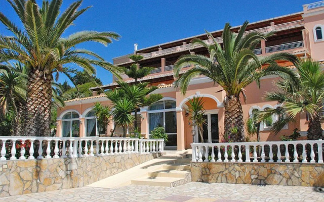 Paramonas Hotel