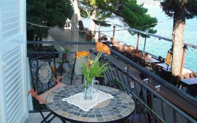 Apartments Lenni