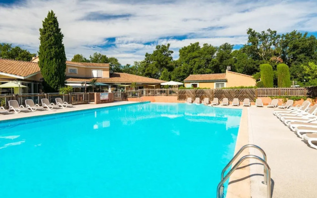 Maisonette in Gaujac Near Village Center