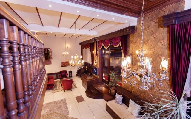 Otel Tahir Aga Konagi