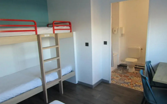 hotelF1 Igny Massy TGV