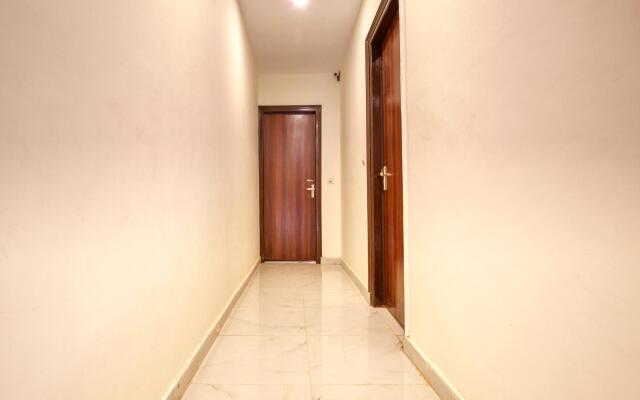 OYO 42743 Hotel Midway