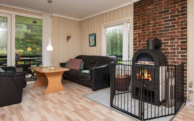 6 Person Holiday Home in Toftlund