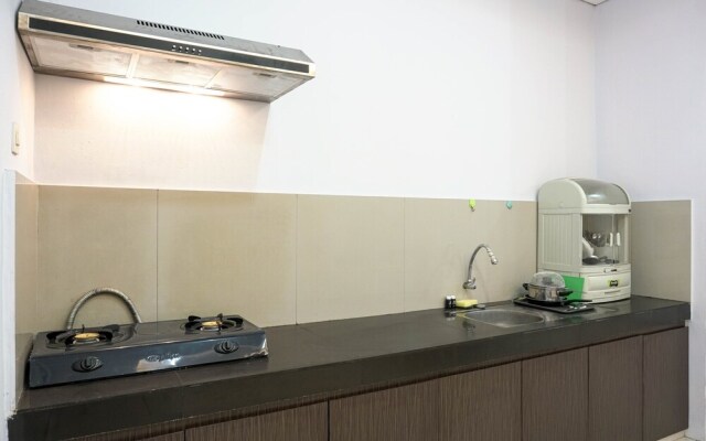 Best Location @ 3br Puri Garden Apartment by Travelio