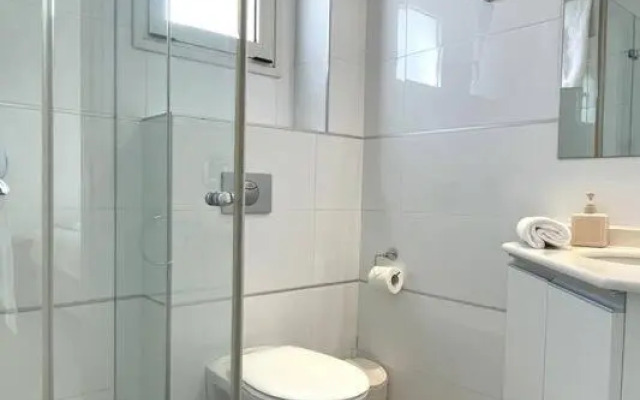 Sunny 3BR Apartment Golf Residence