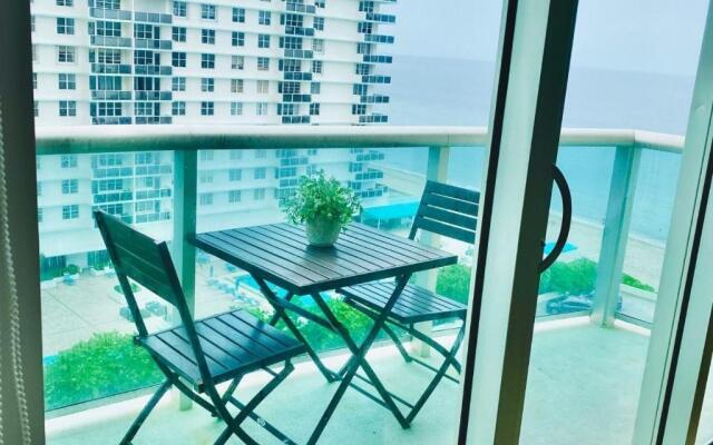 The Tides Condo On Hollywood