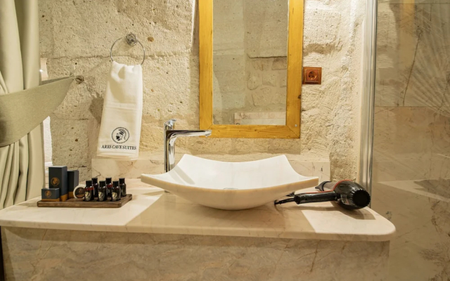 Ares Cave Suites