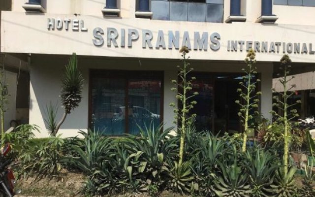 Hotel Sripranams International