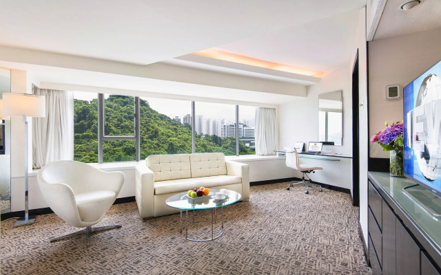 Regal Riverside Hotel