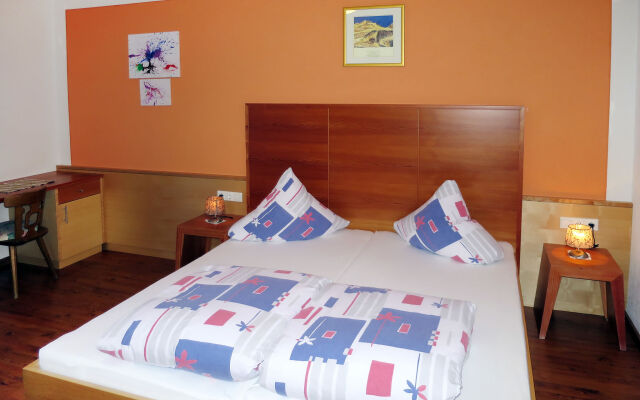 Apart Sonja (KPL648)