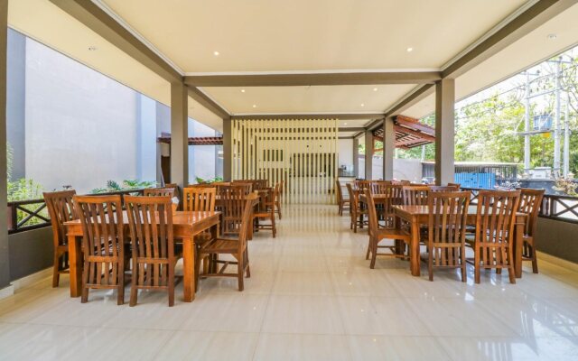 Grand Senggigi Hotel