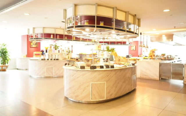 Novotel Suites Hanoi
