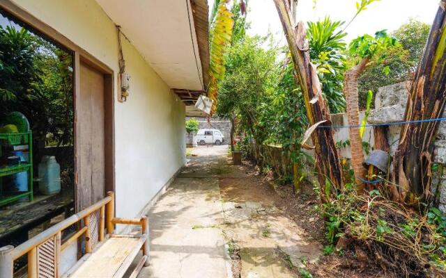 SPOT ON 91638 Anna Homestay Syariah