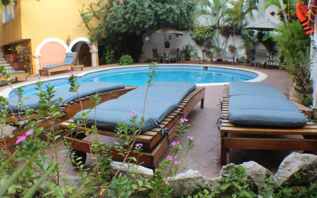 Suites Cancun Center by Kavia