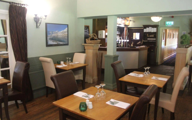 Nant Ddu Lodge Hotel