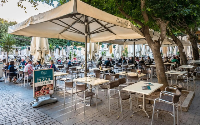 Valletta Main Street Apartment DELUXE