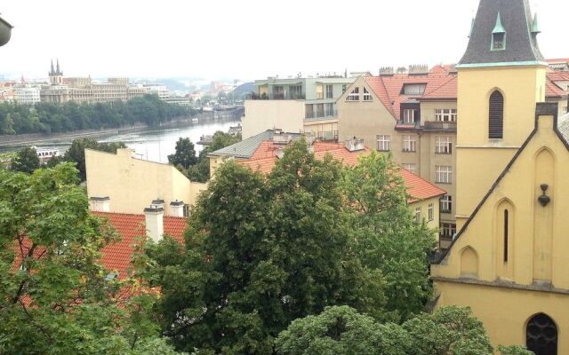 Platan pension