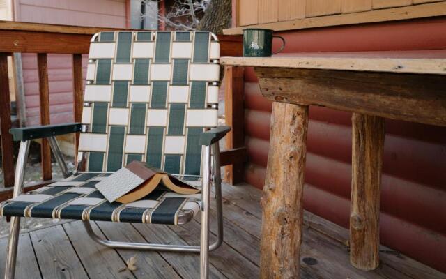 Oak Knoll Lodge
