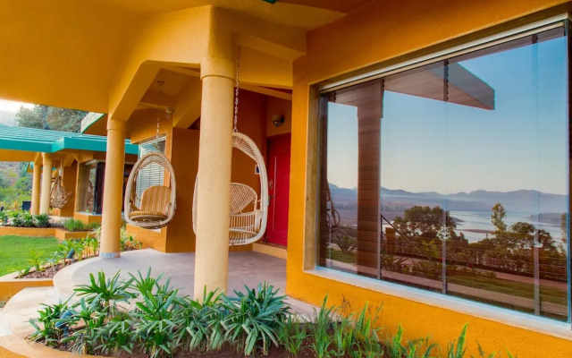 Residency Lake Resort and Spa