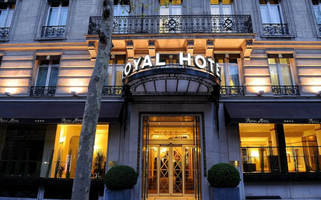 Royal Hotel Paris Champs Elysées