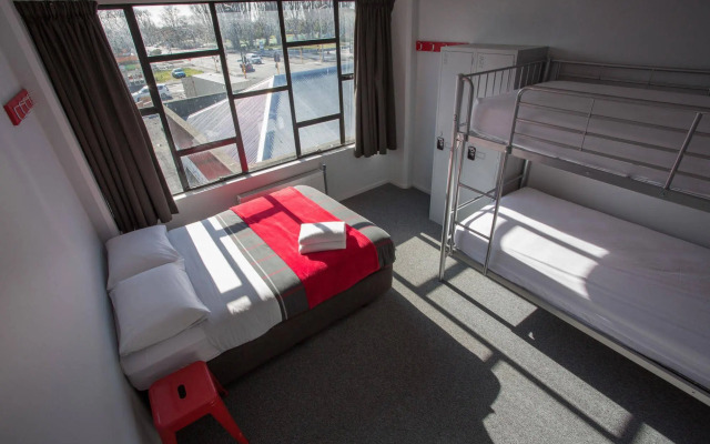 Urbanz - Hostel