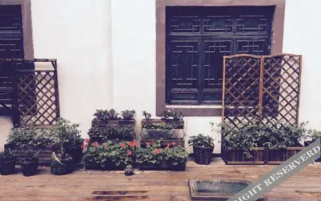 Enshi love Qingjiang hotel(Tujia daughter City store)