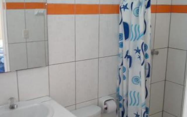 Paracas Backpackers House