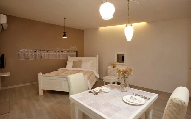 Momo Guesthouse Pension