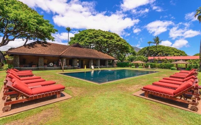 Aina Nalu D202 2 Bedroom Condo by Redawning