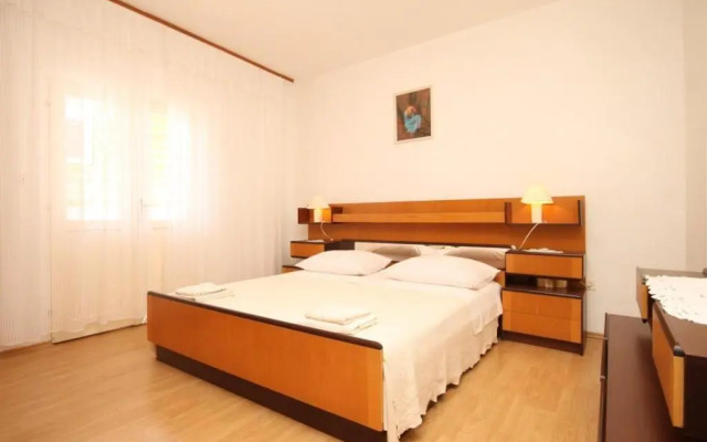 Apartment Kukljica 8237b