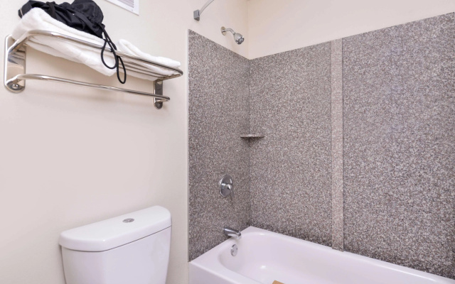 Americas Best Value Inn-Nashville/Airport South
