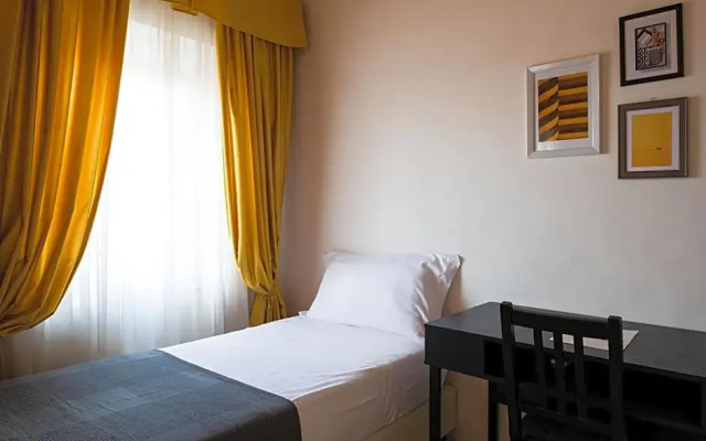 Hotel Lauri
