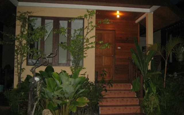 Haad Yao Sunset Bungalow