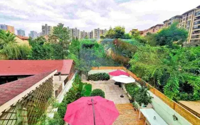 Xiaoyin Qichi Art Hostel