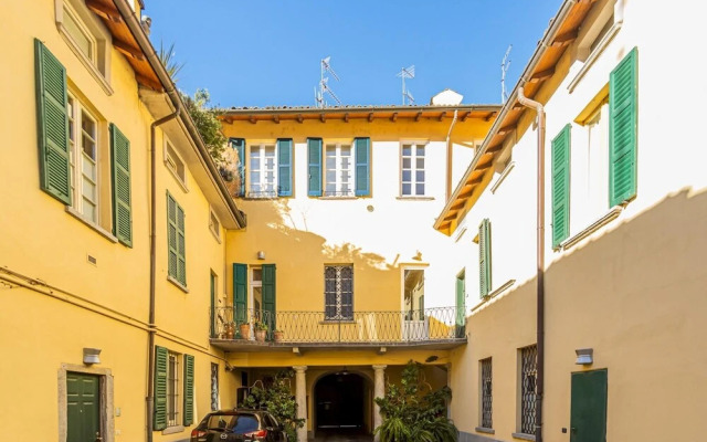 Rovelli 41 in Como With 2 Bedrooms and 3 Bathrooms