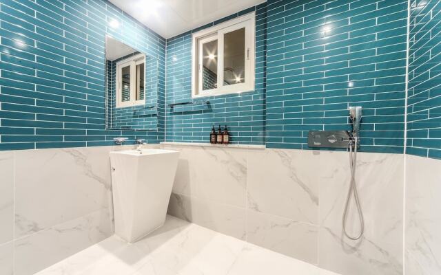 Brown-Dot Hotel Beomcheon