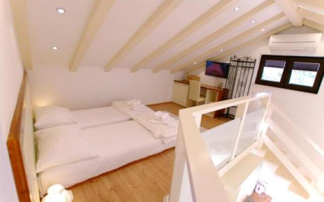 Apartman Murter Center 4+1 ID 720