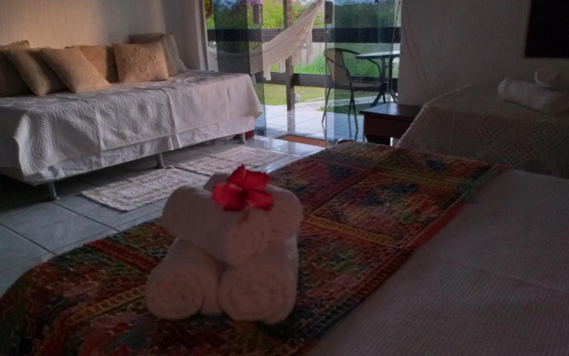 Bangalô completo, amplo, funcional e confortável.