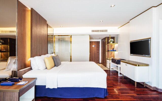 A-One The Royal Cruise Hotel & New Wing Hotel