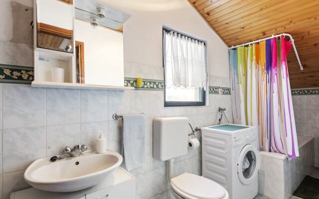 Simplistic Apartment in Vir With Barbecue