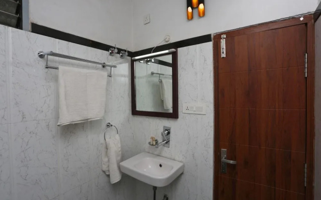 Gaurav Garden By OYO Rooms