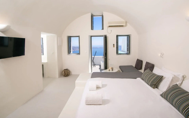 Cilon Suites Santorini