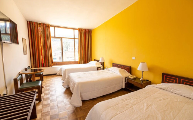 Real Hotel Huascaran