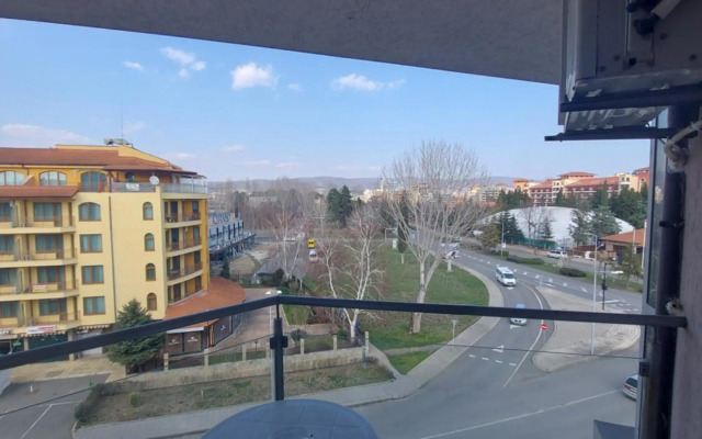 Violet Studio Apartment