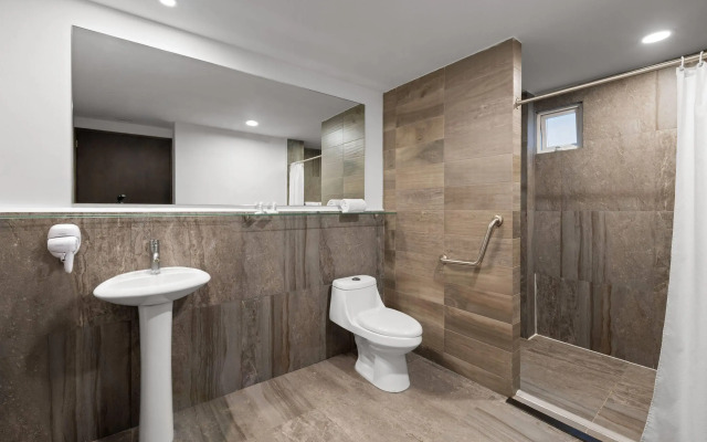 Ramada by Wyndham Tampico Centro