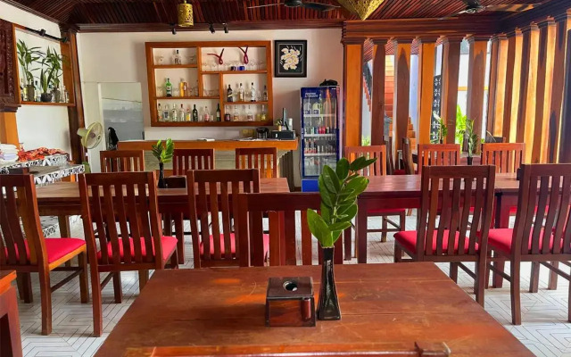 Cheata Residence