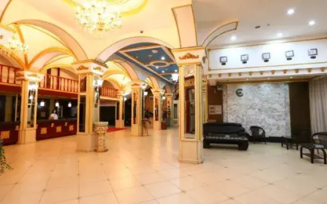 Family Selected King Bed Hotel