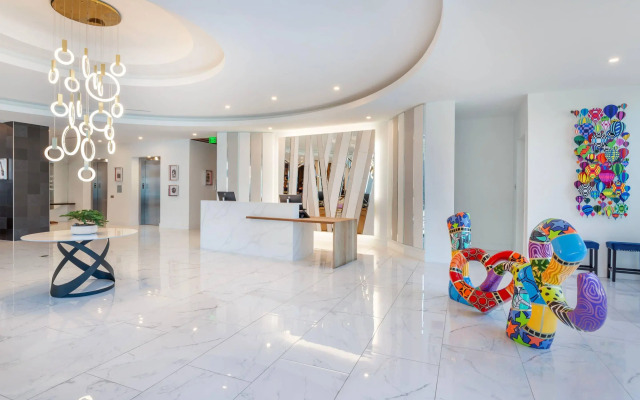 Cambria Hotel Waco Univ Riverfront